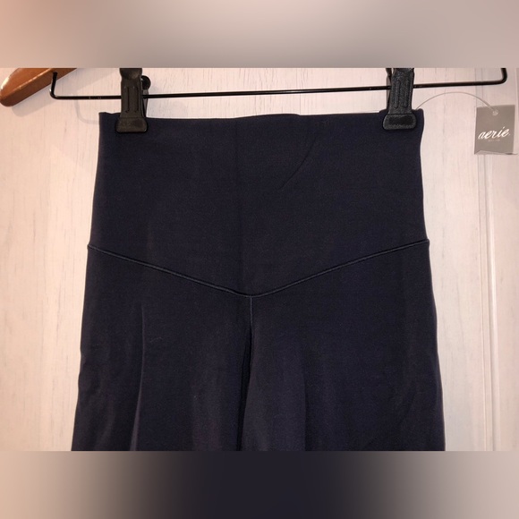 BNWT Aerie Navy 7/8 High Rise Leggings - XS - Picture 14 of 15